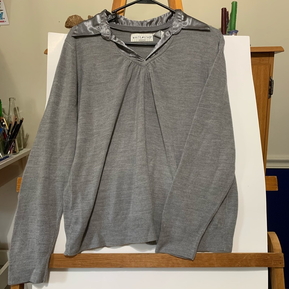 Grey White Stag Sweater With Grey Silk Collar